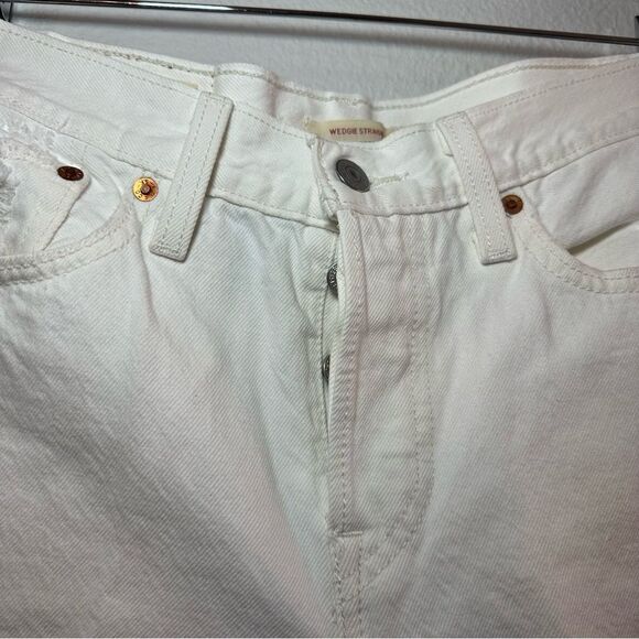 Levi’s Wedgie Straight Distressed 414 - Picture 2 of 4